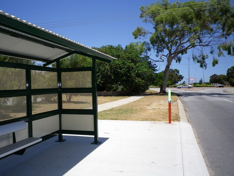 20 Drayton Court, Kelmscott WA 6111