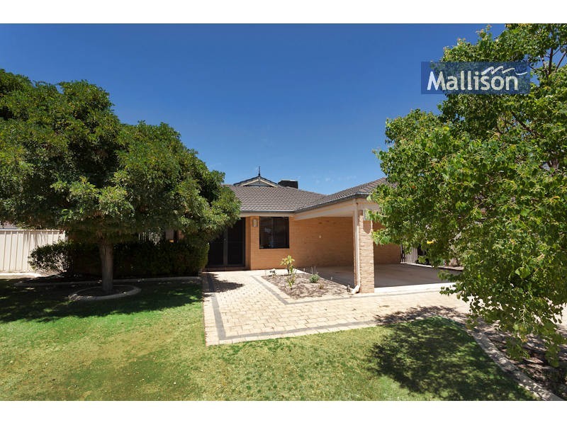 6 Waxberry Gardens, Canning Vale WA 6155
