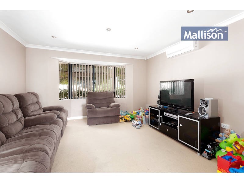 6 Waxberry Gardens, Canning Vale WA 6155