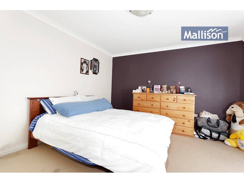 6 Waxberry Gardens, Canning Vale WA 6155