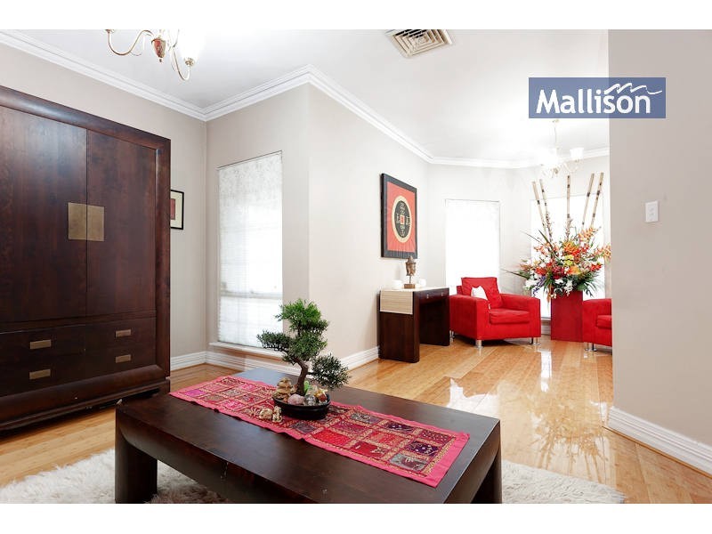 9 Clarendon Court, Thornlie WA 6108