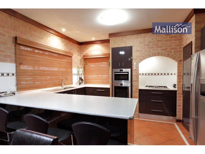 9 Clarendon Court, Thornlie WA 6108