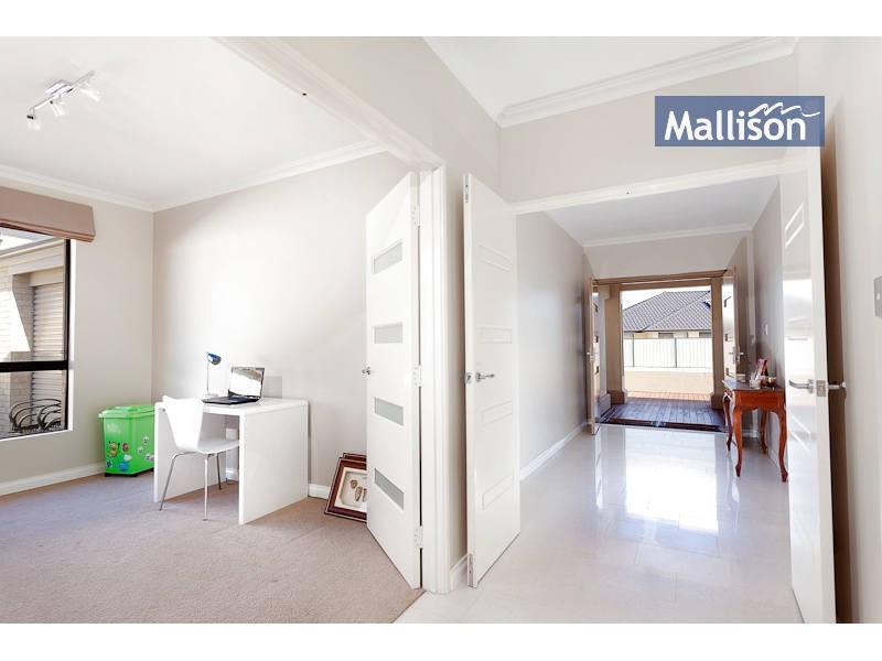 3 Dianella Road, Hammond Park WA 6164