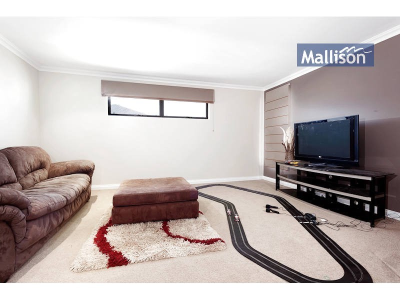 3 Dianella Road, Hammond Park WA 6164