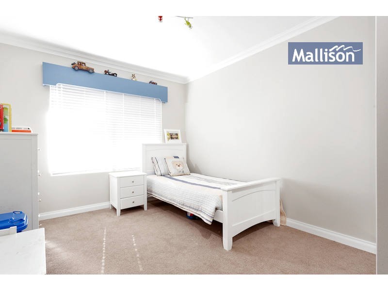 3 Dianella Road, Hammond Park WA 6164