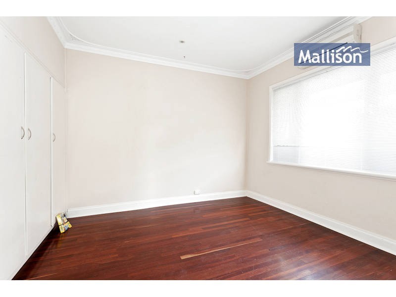 28 Halse Crescent, Melville WA 6156