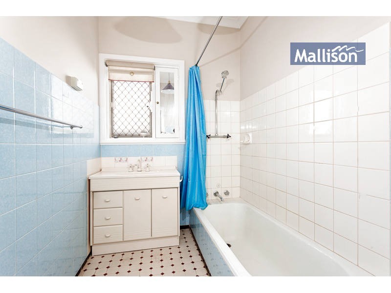 28 Halse Crescent, Melville WA 6156