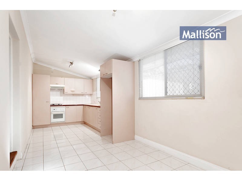 28 Halse Crescent, Melville WA 6156