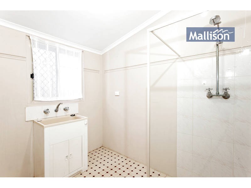 28 Halse Crescent, Melville WA 6156