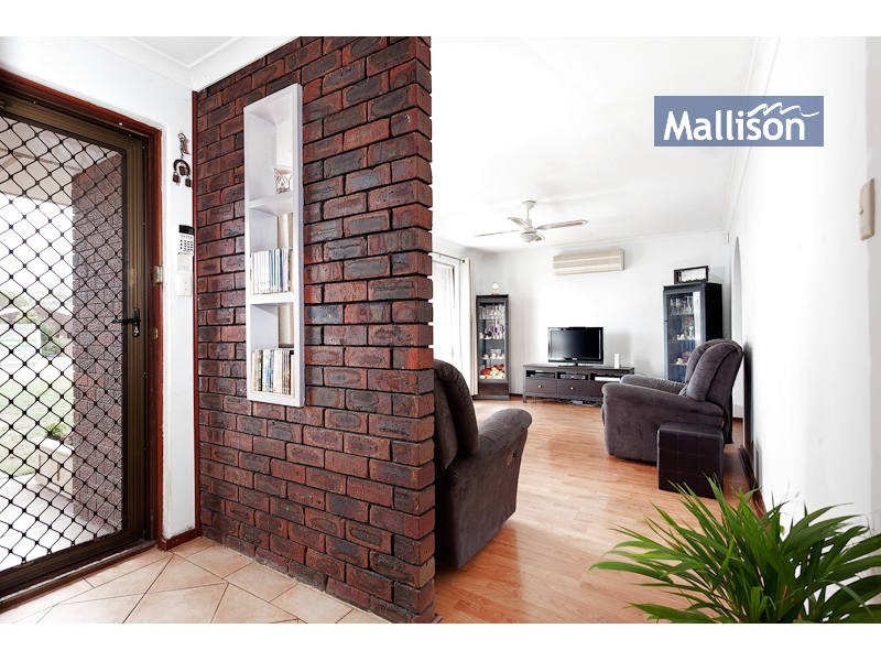 57 Lyrebird Way, Thornlie WA 6108