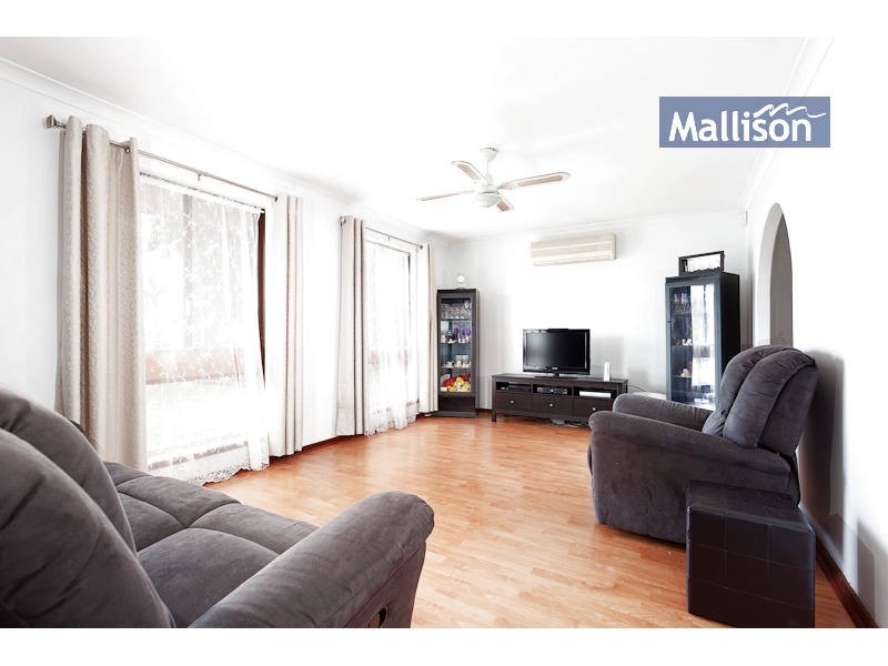 57 Lyrebird Way, Thornlie WA 6108