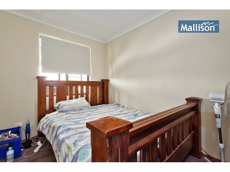 8 Flowerwood Way, Huntingdale WA 6110