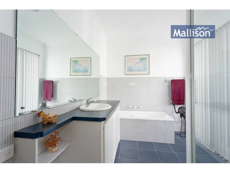 8 Foreshore Place, Gosnells WA 6110