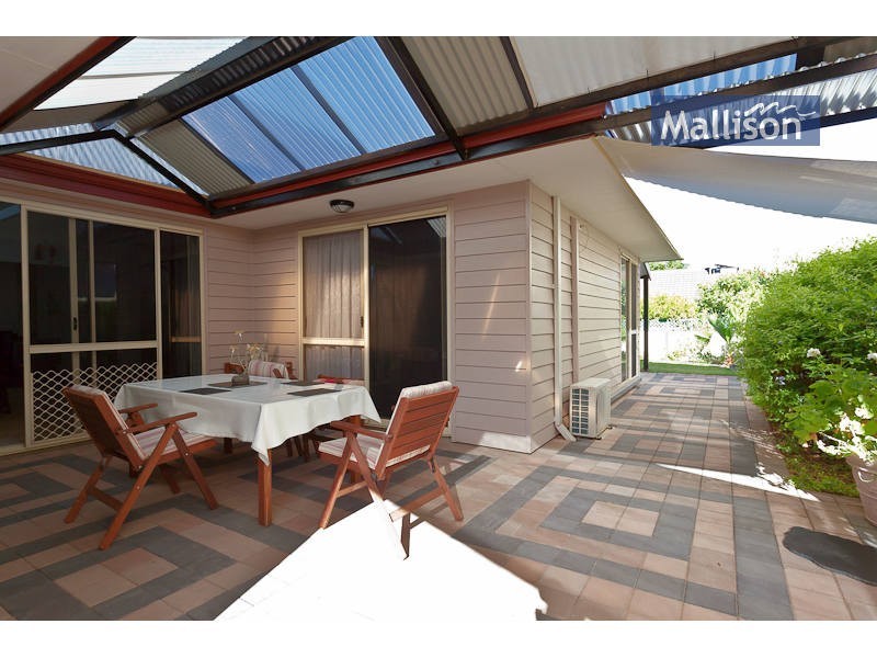 8 Foreshore Place, Gosnells WA 6110