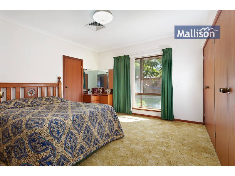 2 Merrifield Circle, Leeming WA 6149