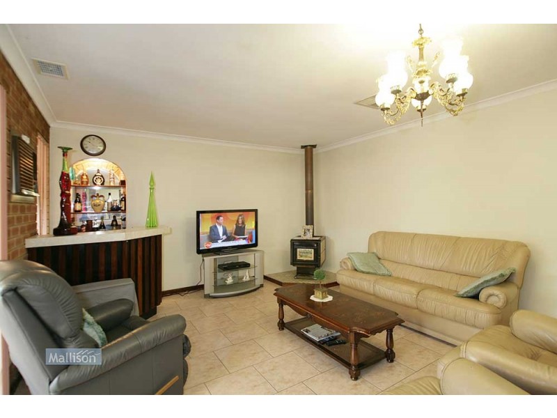 29 Bardwell Street, Thornlie WA 6108