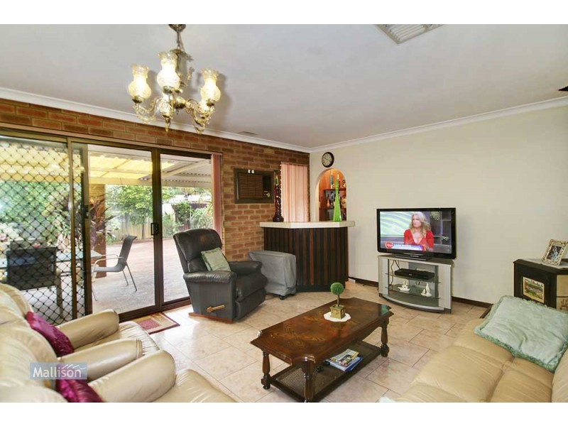 29 Bardwell Street, Thornlie WA 6108