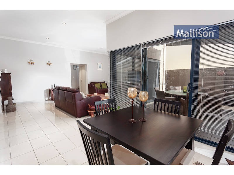 6 Thelma Street, Como WA 6152