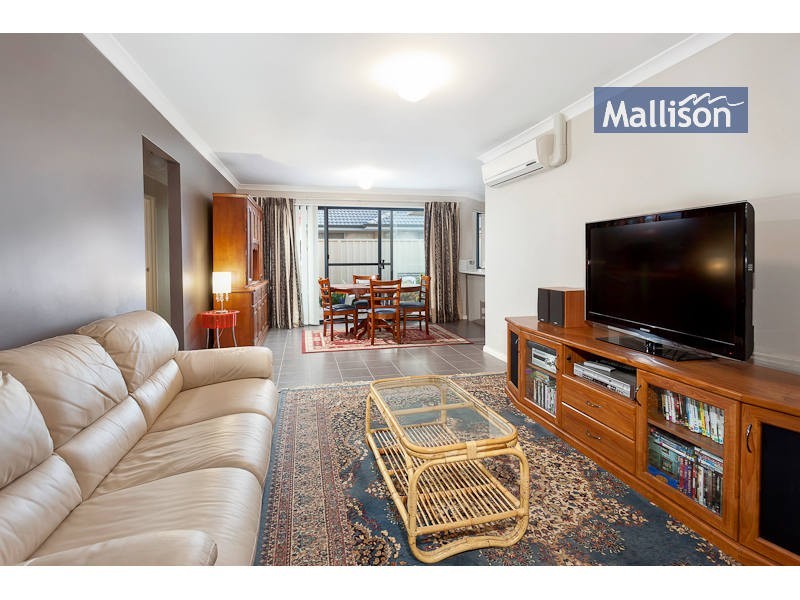 20/11 Hazlett Way, Canning Vale WA 6155