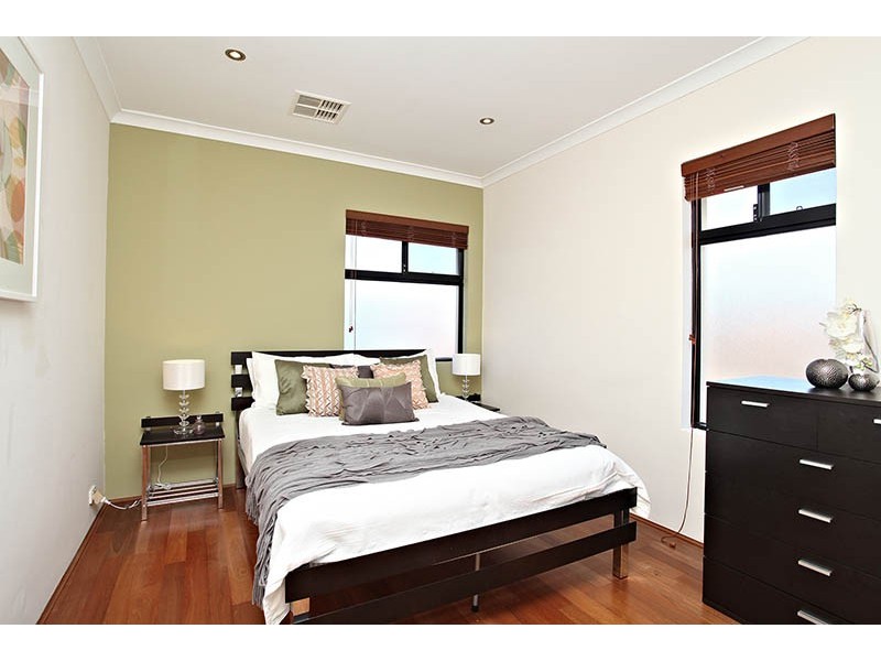 20 Ambleside Way, Canning Vale WA 6155