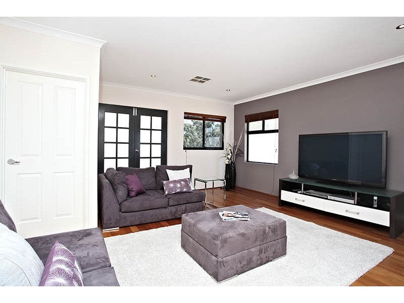 20 Ambleside Way, Canning Vale WA 6155