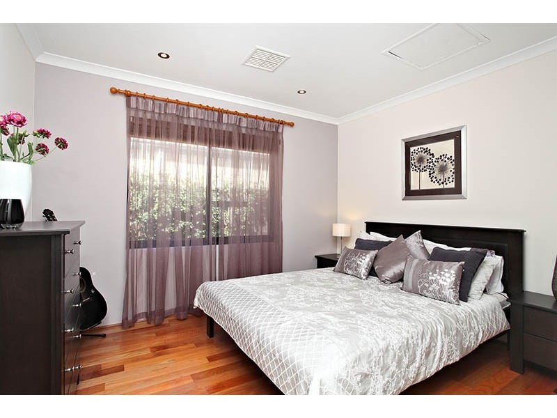 20 Ambleside Way, Canning Vale WA 6155