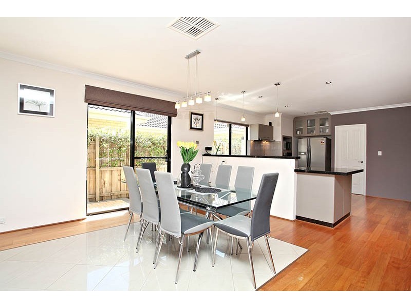 20 Ambleside Way, Canning Vale WA 6155
