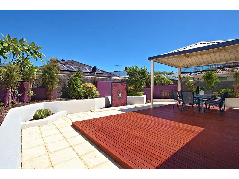20 Ambleside Way, Canning Vale WA 6155