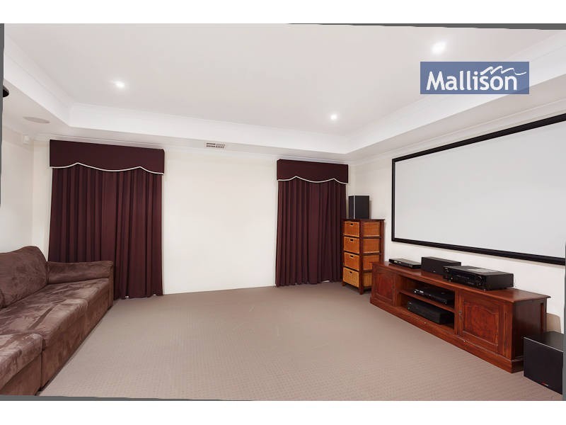 18 Ambleside Way, Canning Vale WA 6155