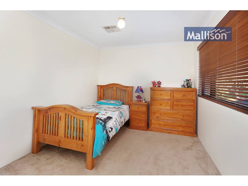 18 Ambleside Way, Canning Vale WA 6155