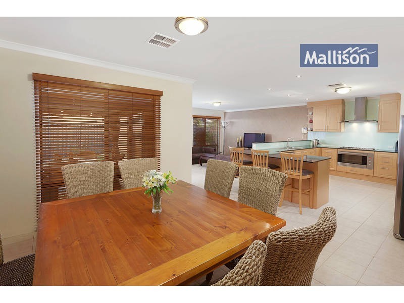 18 Ambleside Way, Canning Vale WA 6155