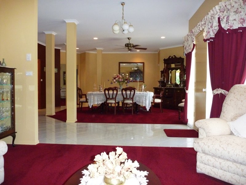 Glass House Mountains QLD 4518