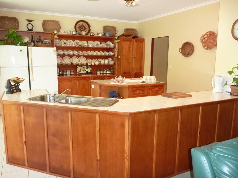 Glass House Mountains QLD 4518