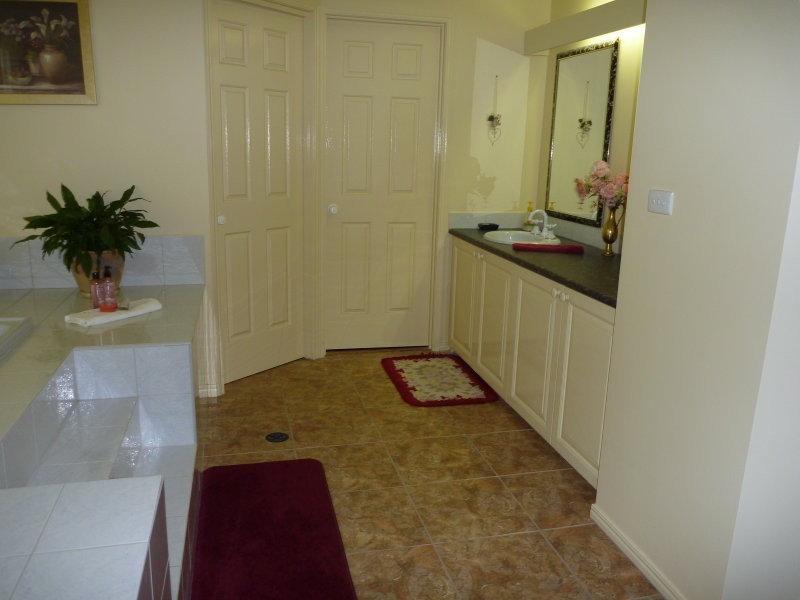 Glass House Mountains QLD 4518