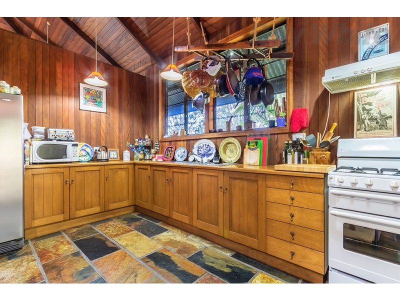 24 Collins Street, Moorina QLD 4506