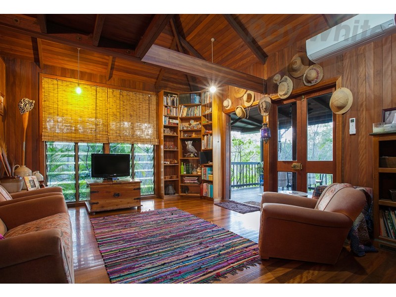 24 Collins Street, Moorina QLD 4506