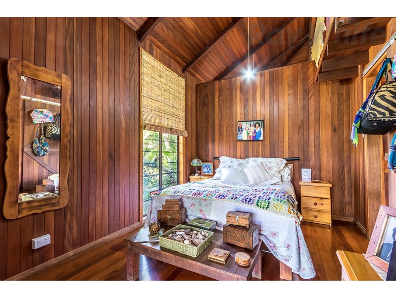 24 Collins Street, Moorina QLD 4506