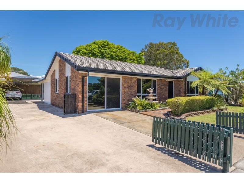 7 Gretel Drive, Beachmere QLD 4510