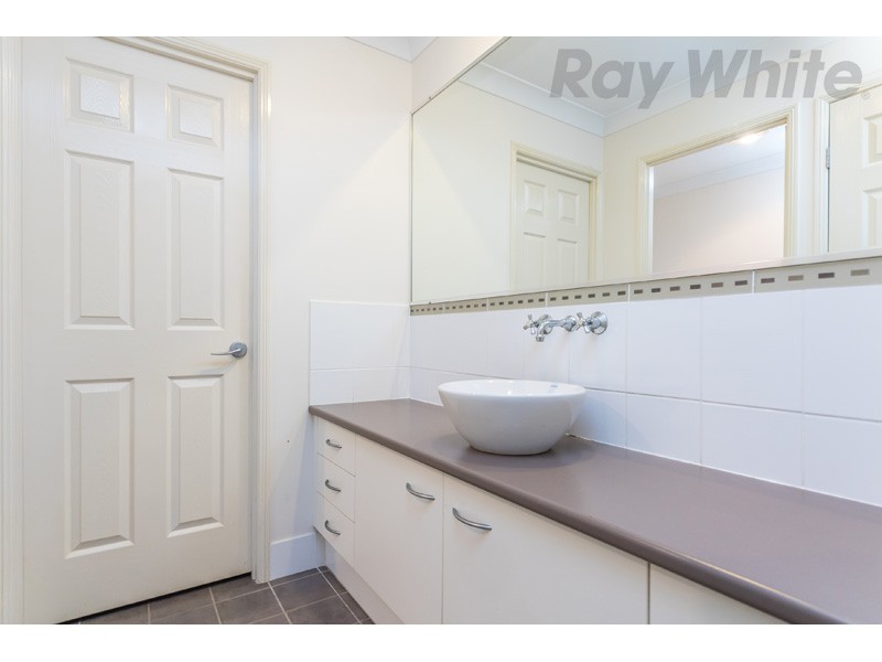 15 Gardenia Parade, North Lakes QLD 4509