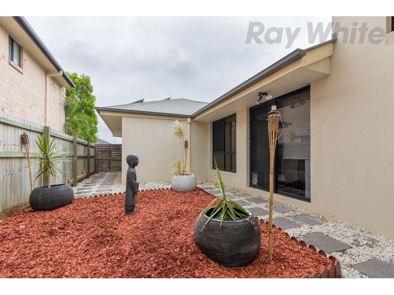 15 Gardenia Parade, North Lakes QLD 4509