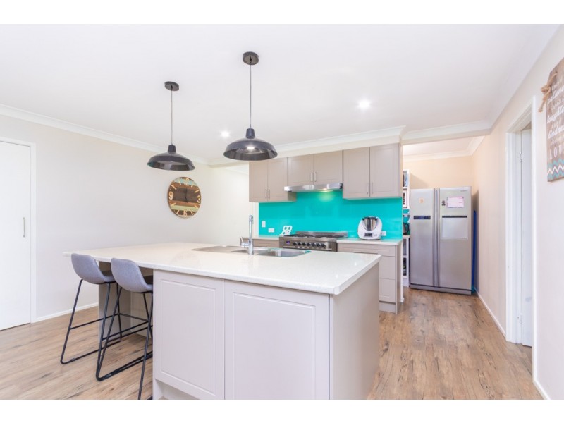 16 Arrowfield Court, Wamuran QLD 4512