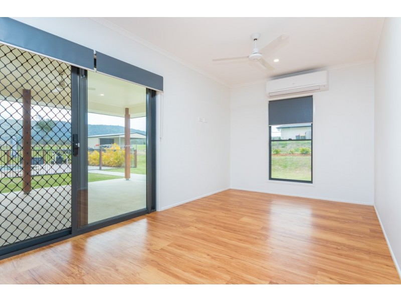 11 Cochran Street, Woodford QLD 4514