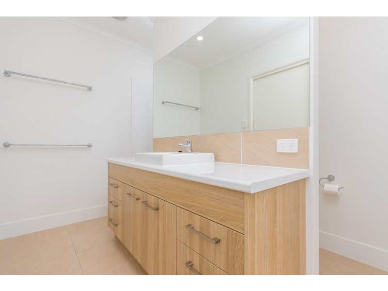 11 Cochran Street, Woodford QLD 4514