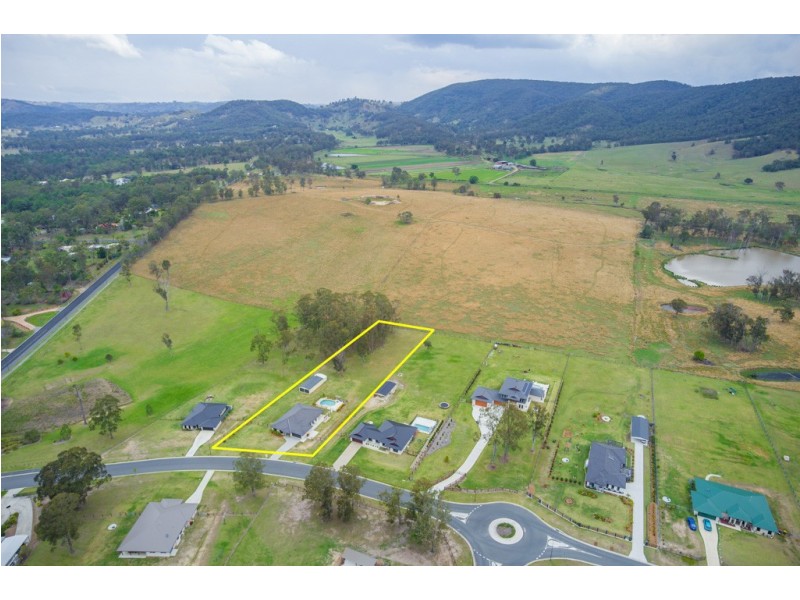 11 Cochran Street, Woodford QLD 4514