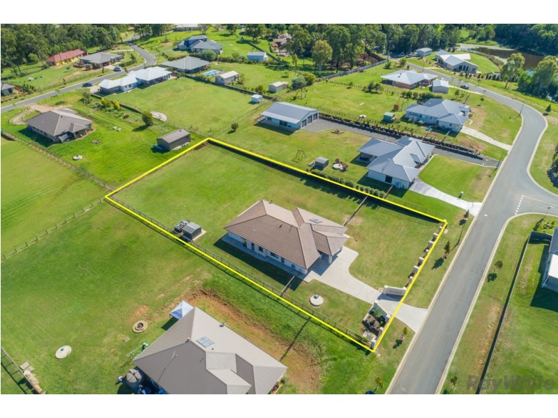 132 Mountaintrack Drive, Wamuran QLD 4512