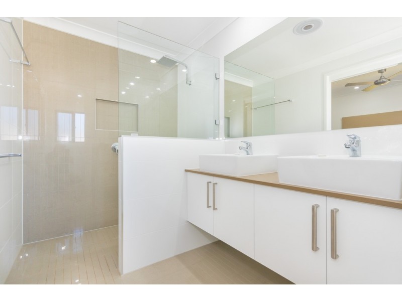 10 Thallon Close, Wamuran QLD 4512