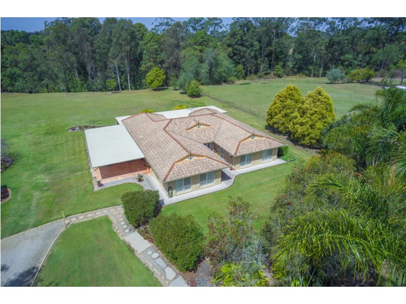 15 Felchow Court, Wamuran QLD 4512