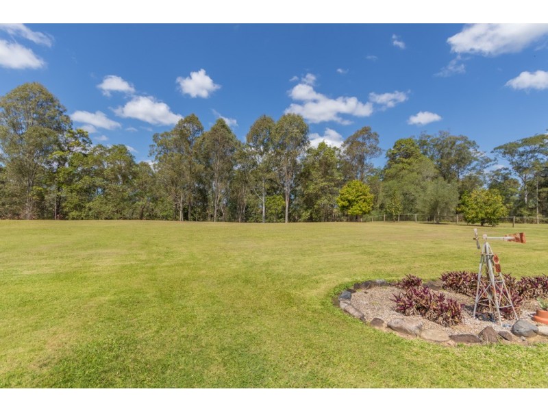 15 Felchow Court, Wamuran QLD 4512