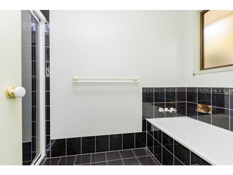 10 Waldron Court, Wamuran QLD 4512