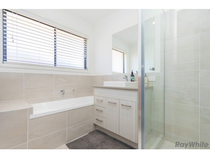 19 Pauls Road, Upper Caboolture QLD 4510